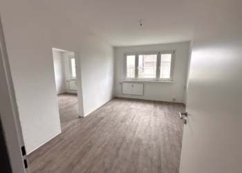 +++Neu saniert mit hellem Wohnzimmer+++, 04849 Bad Düben, Wohnung