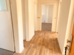 *Ihre großzügige 3- Zimmerwohnung im Grünen wartet auf Sie * - Flur