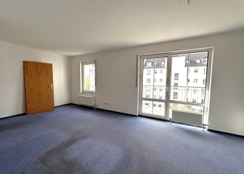 Wir renovieren für Sie!! // Gemütliches Zuhause mit Aufzug im Grünen, 09111 Chemnitz, Wohnung