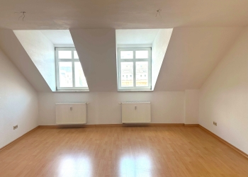 Gemütliche Maisonette-Dachwohnung mit Einbauküche, 09111 Chemnitz, Maisonettewohnung