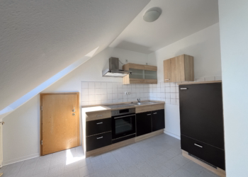 Ihr Rückzugsort in Halberstadt – Balkon, gute Anbindung & Stellplatzoption, 38820 Halberstadt, Wohnung