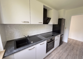 Wohnen in entspannter Lage – inklusive Einbauküche, 09114 Chemnitz, Wohnung