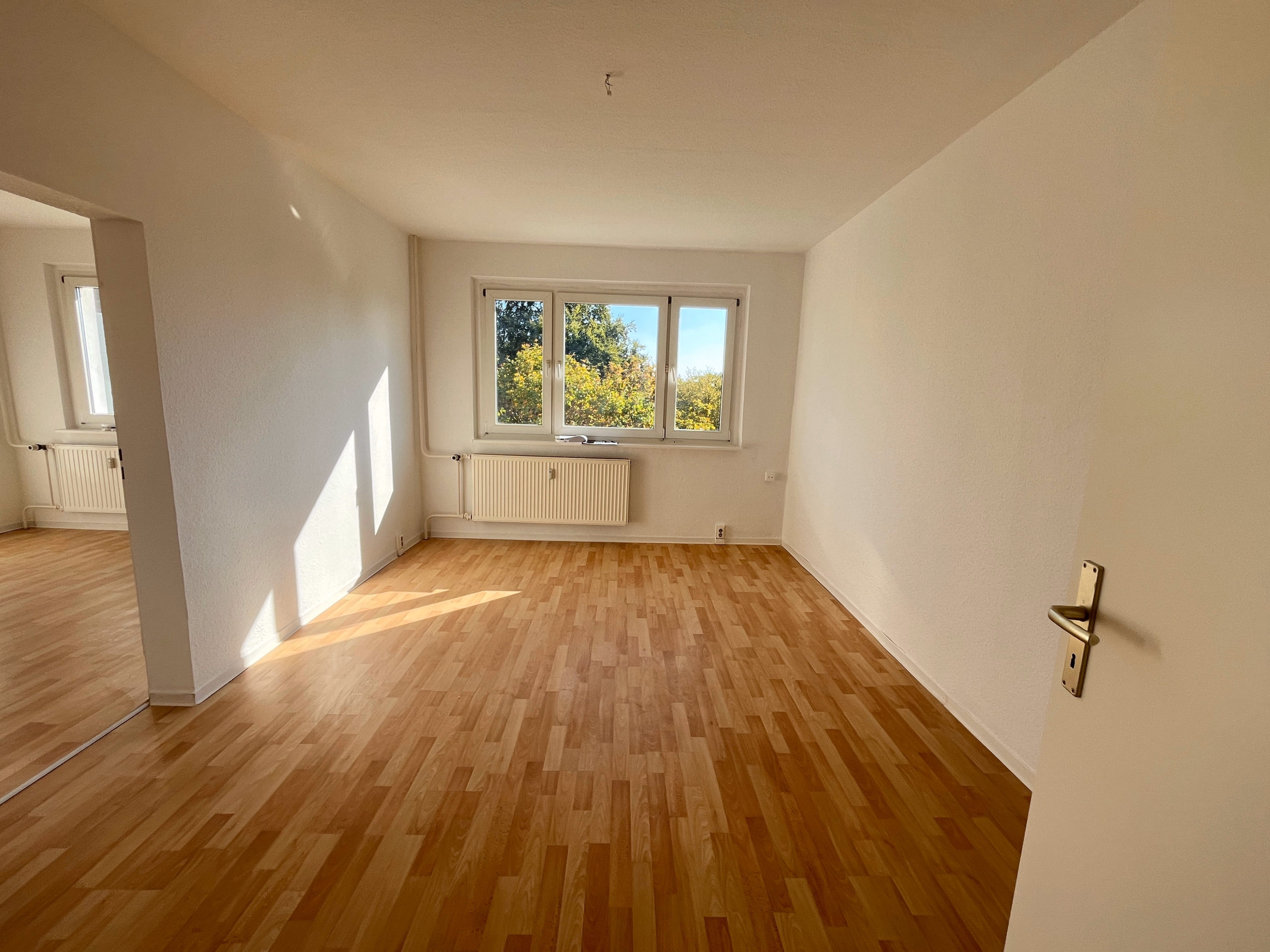 Schöne 2 Zimmer Wohnung mit weitem Ausblick 1