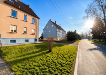 MFH Paket mit Potential in Groß Schacksdorf neue Sonderwirtschaftszone Green Vally, 03149 Groß Schacksdorf-Simmersdorf, Mehrfamilienhaus