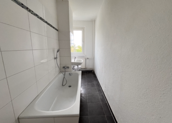 Über den Dächern zuhause – Wohnung mit Tageslichtbad, 04849 Bad Düben, Wohnung