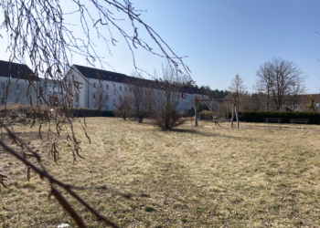 + Charmante 3 Raum Wohnung wartet auf Sie +, 03149 Groß Schacksdorf, Wohnung