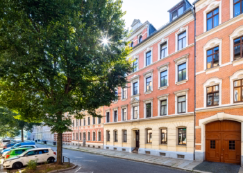 Lichtdurchflutete Maisonette im Dachgeschoss – Einbauküche möglich, 09113 Chemnitz, Wohnung