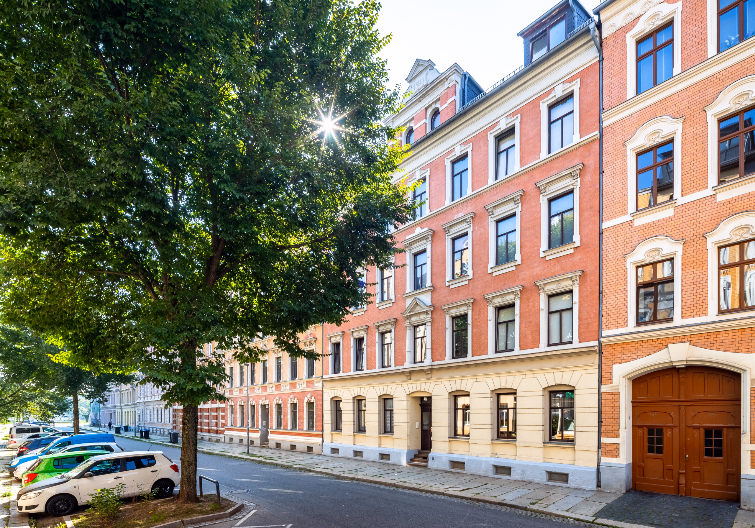 Lichtdurchflutete Maisonette im Dachgeschoss – Einbauküche möglich 1