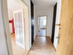 * Gemütliche 2 Zimmerwohnung mit EBK im Grünen * - Flur