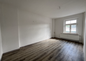 Zentral und ruhig – starten Sie Mietfrei in Ihre neue Traumwohnung, 09661 Hainichen, Erdgeschosswohnung