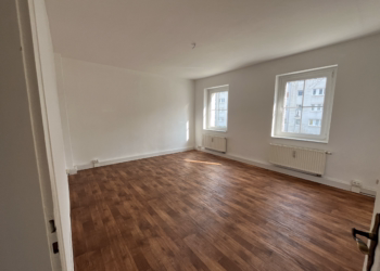 + Charmante 2 Raum Wohnung wartet auf Sie +, 03149 Groß Schacksdorf, Wohnung