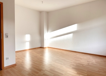Charmante Wohnung in Uninähe mit Balkon / Stellplatz 1 Jahr kostenfrei!!, 09126 Chemnitz, Wohnung