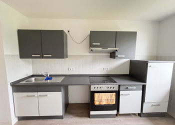 Viel Platz zum Wohlfühlen – Wohnung mit Balkon und Einbauküche, 38820 Halberstadt, Wohnung