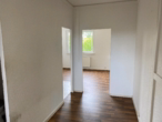 * Helle 3 Zimmerwohnung mit Balkon und Ausblick ins Grüne * - Flur