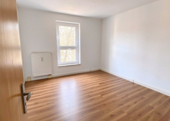 * Gemütliche 2- Zimmerwohnung *, 03149 Groß Schacksdorf, Wohnung
